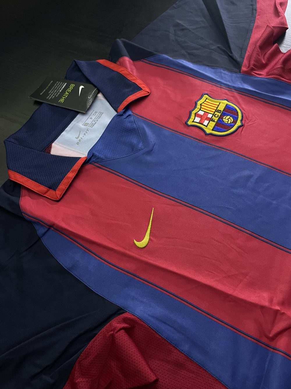 FC BARCELONE JERSEY 2003-04 – Image 5