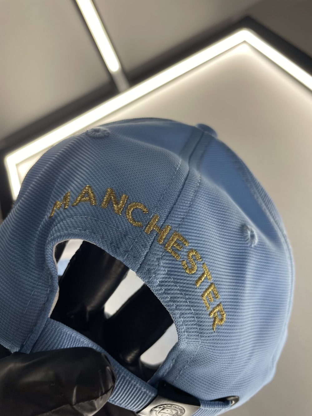 CAP MAN CITY – Image 4