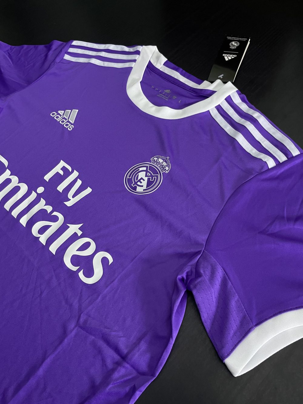 REAL MADRID JERSEY 2016-17 – Image 3