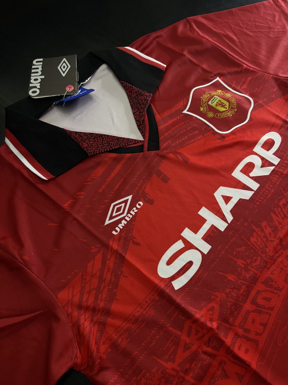 MAN UNITED JERSEY 1994-1996 – Image 3