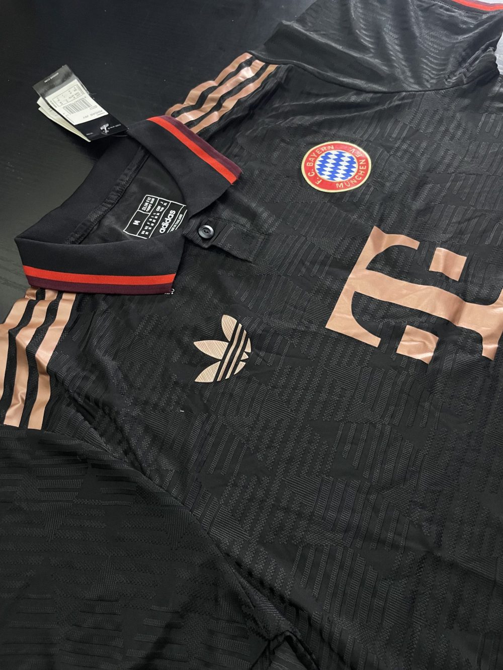 FC BAYERN MUNICH - EDITION KIT 2025 – Image 3