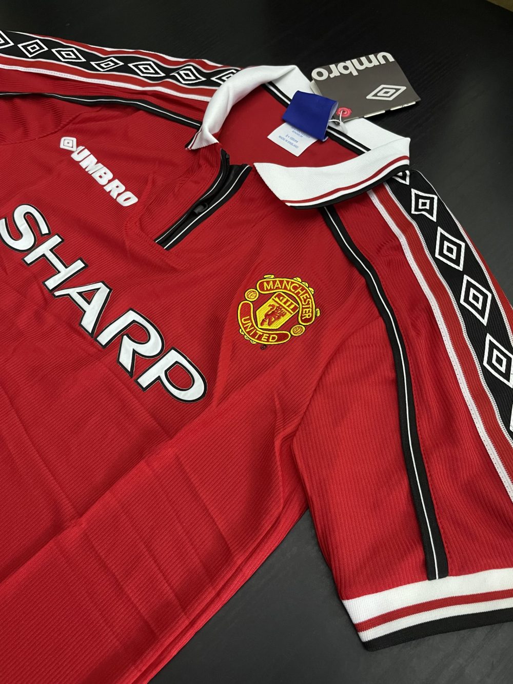 MAN UNITED JERSEY 1998-99 – Image 4