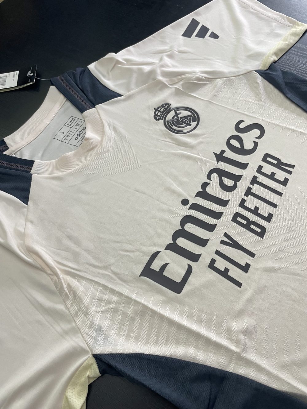 REAL MADRID - TRAINING KIT 2025 – Image 3