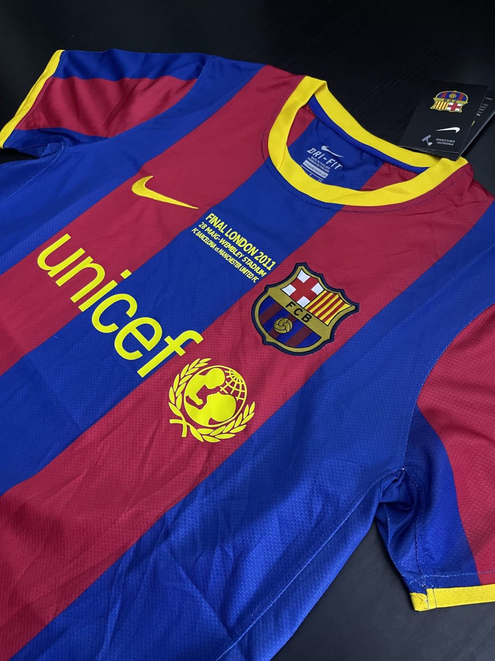 FC BARCELONE JERSEY 2010-11 – Image 4