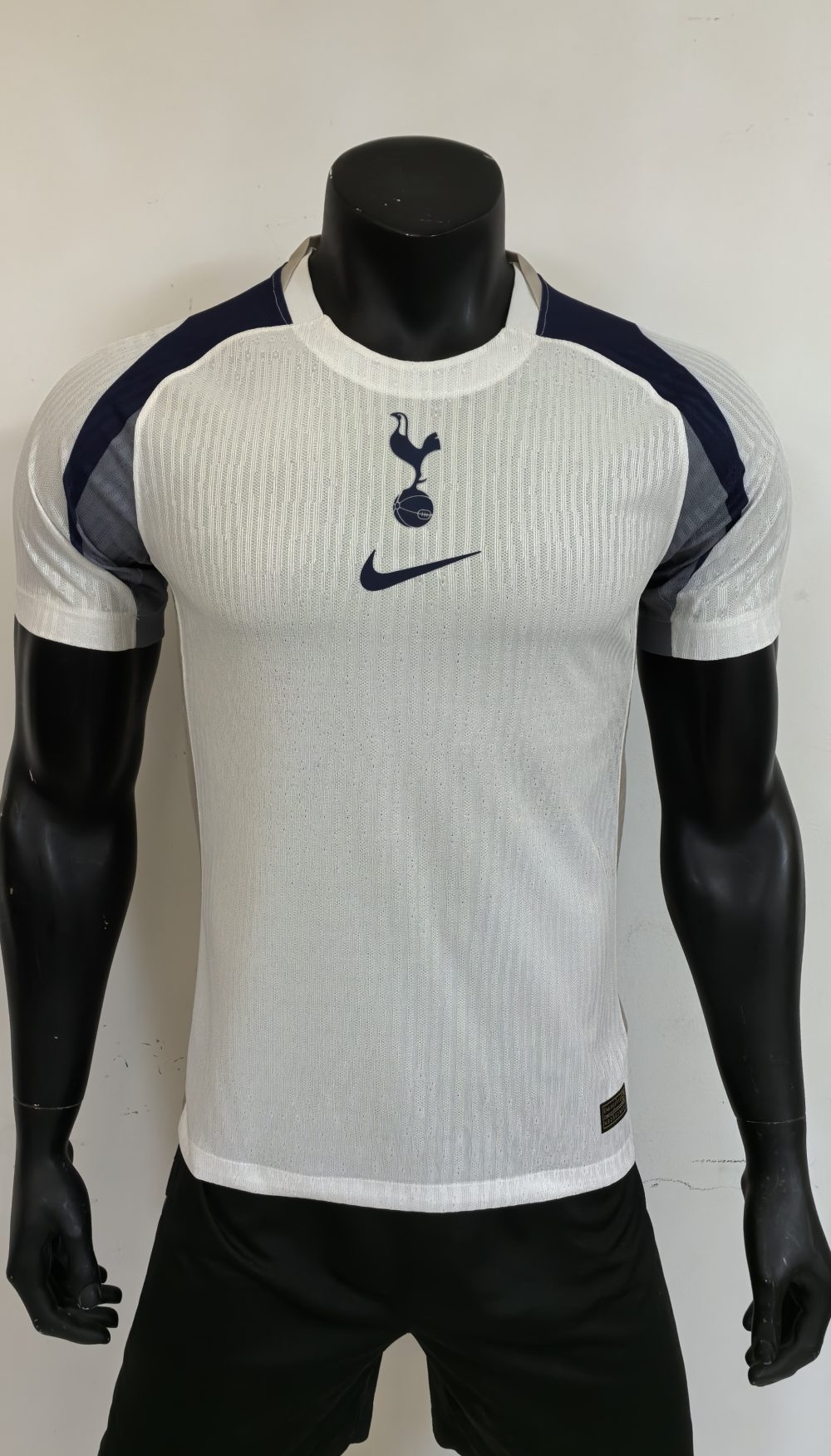 TOTTENHAM HOTSPUR HOME KIT 2025-26