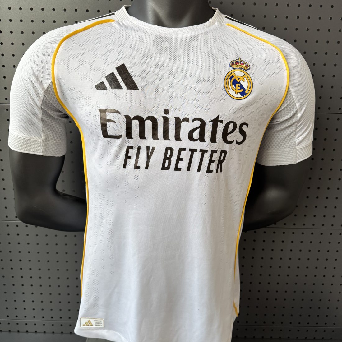 REAL MADRID HOME KIT 2025-26
