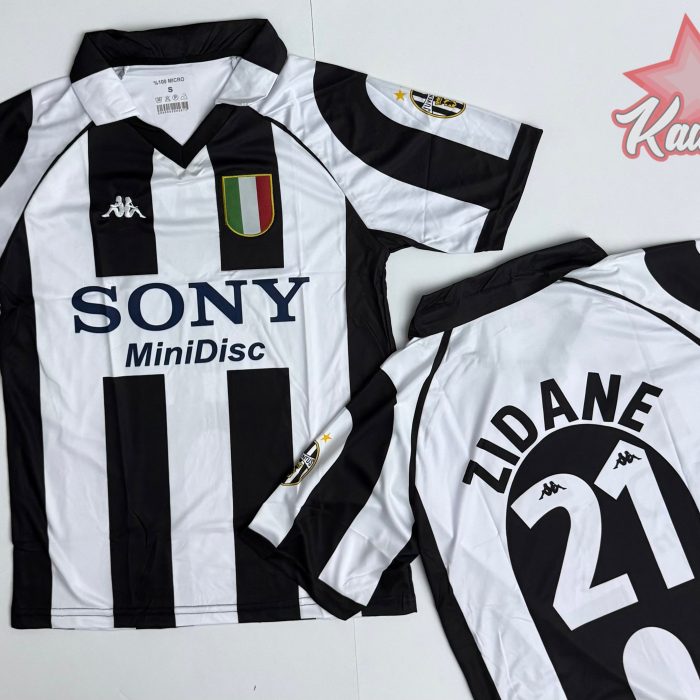 Juventus Home Kit 1998
