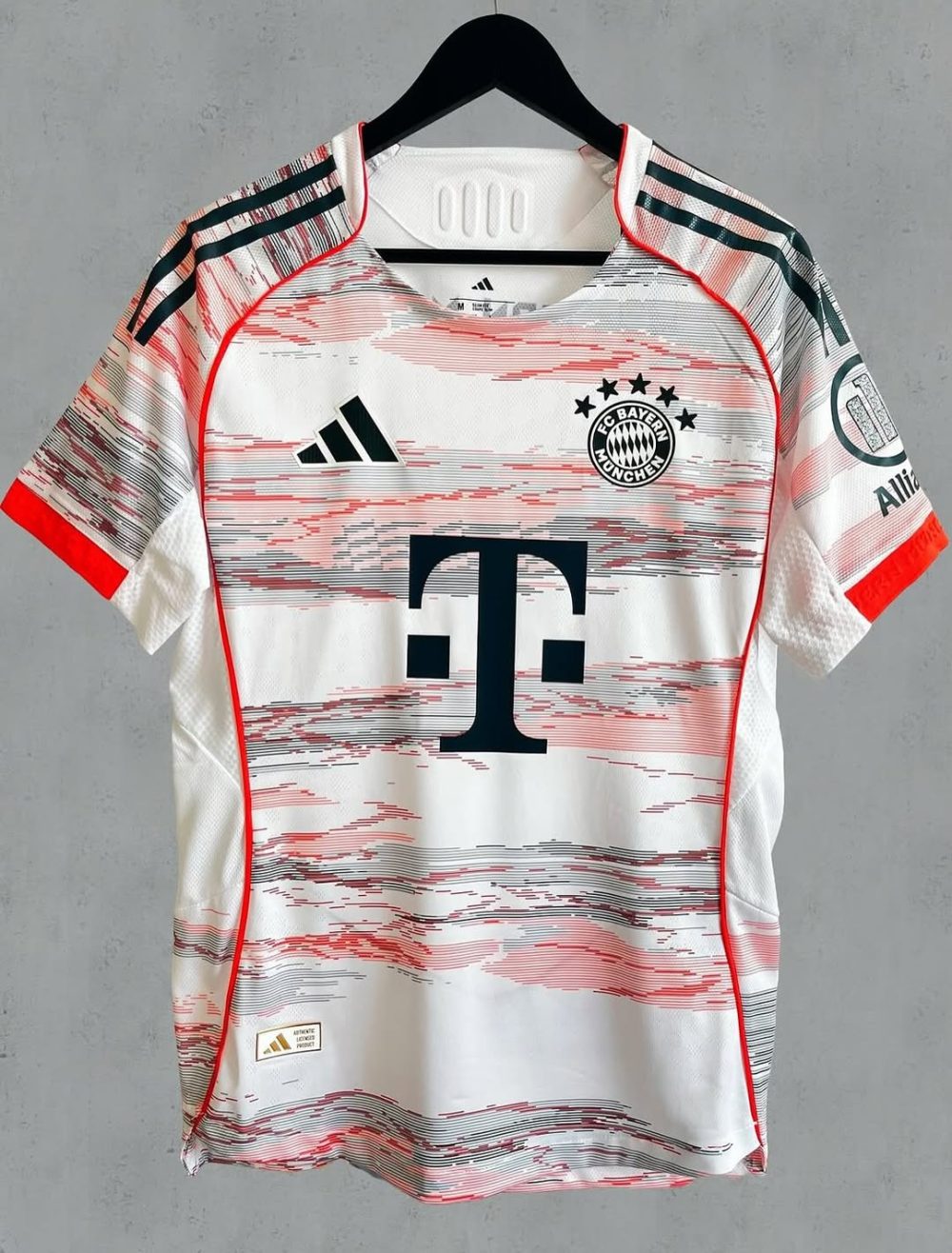 FC Bayern München – Away Kit 2025-26