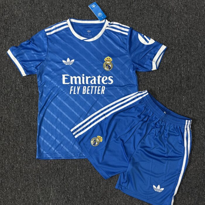 Tenue Real Madrid Third 2025-26 Adulte